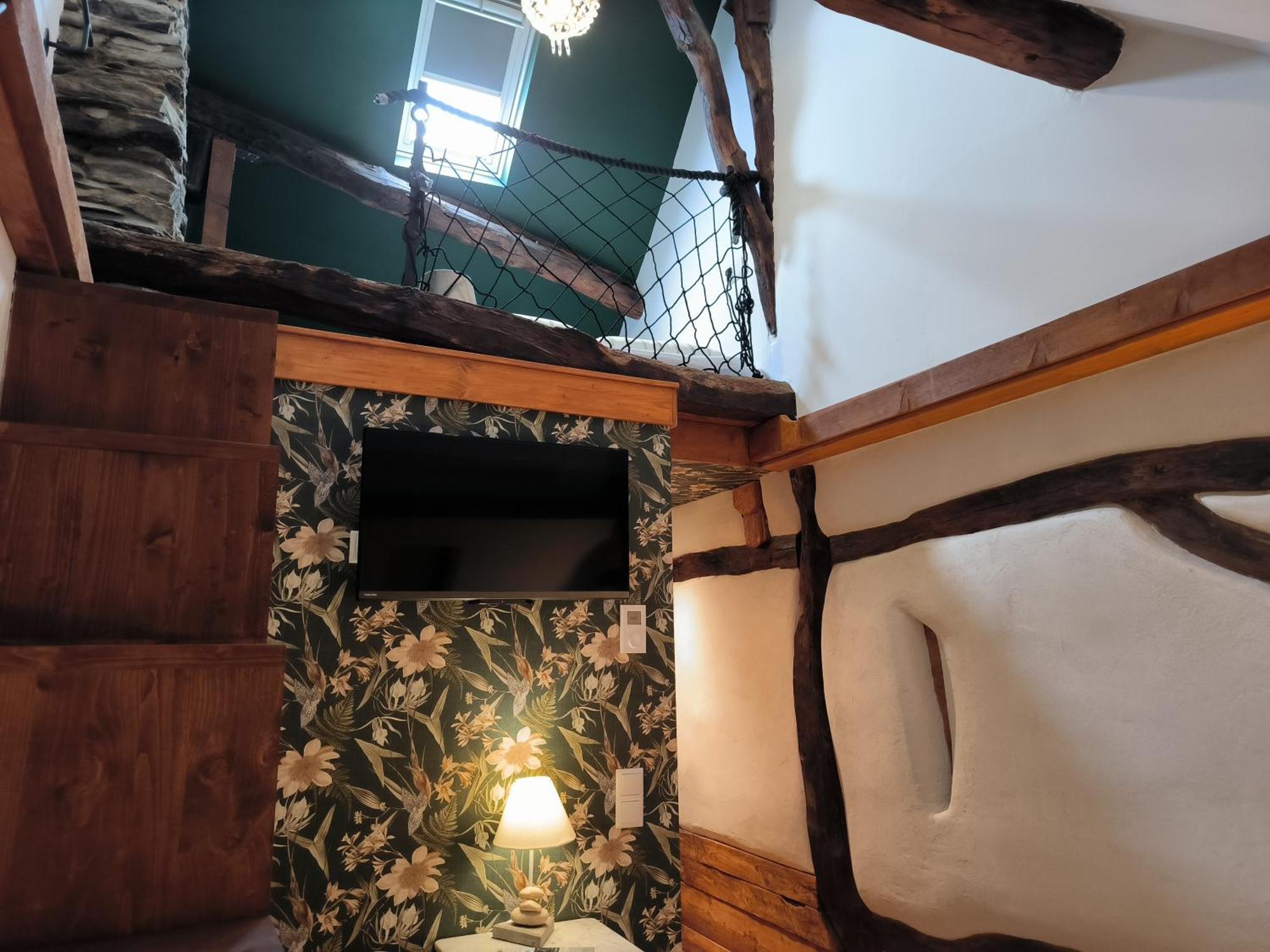 Petite Maison Am Muehlenberg Моншау Екстериор снимка